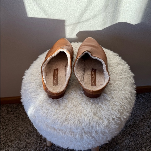 Kelsi Dagger Sherpa Lined Cognac Mules - Picture 2 of 4